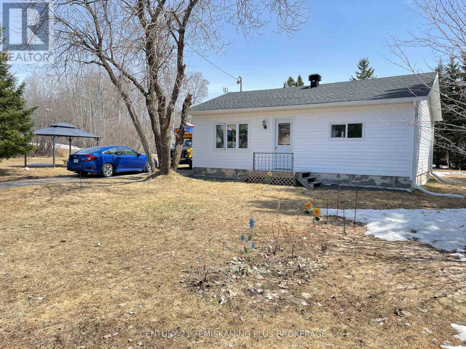 62 Empire Street, Latchford, Ontario  P0J 1N0 - Photo 2 - T12119056
