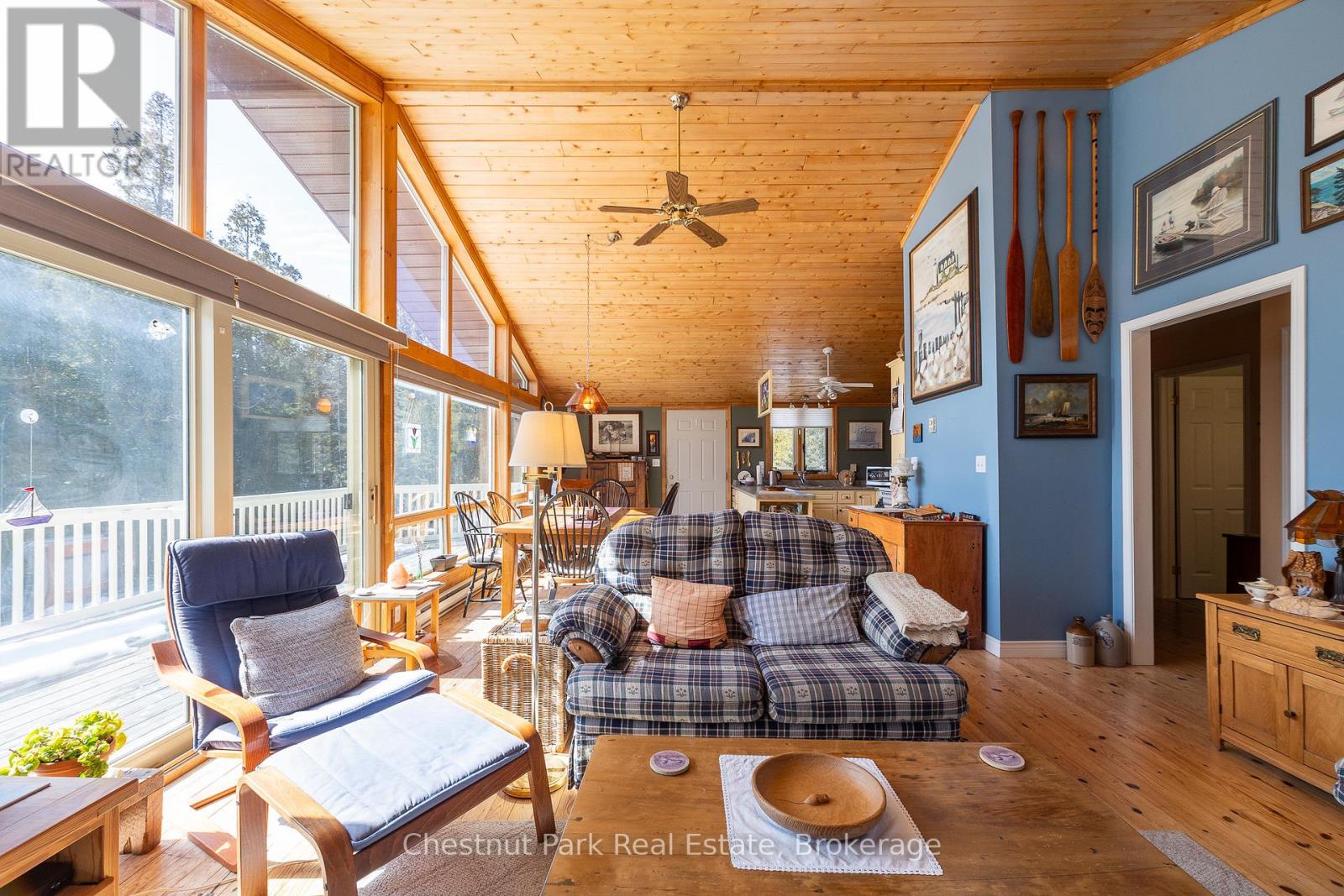 39 Hatt Street, Northern Bruce Peninsula, Ontario  N0H 2R0 - Photo 22 - X12033523