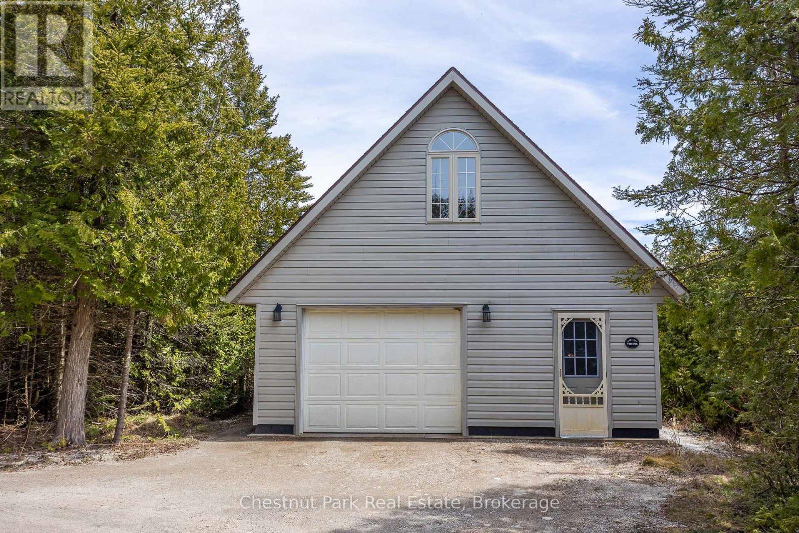 39 Hatt Street, Northern Bruce Peninsula, Ontario  N0H 2R0 - Photo 40 - X12033523