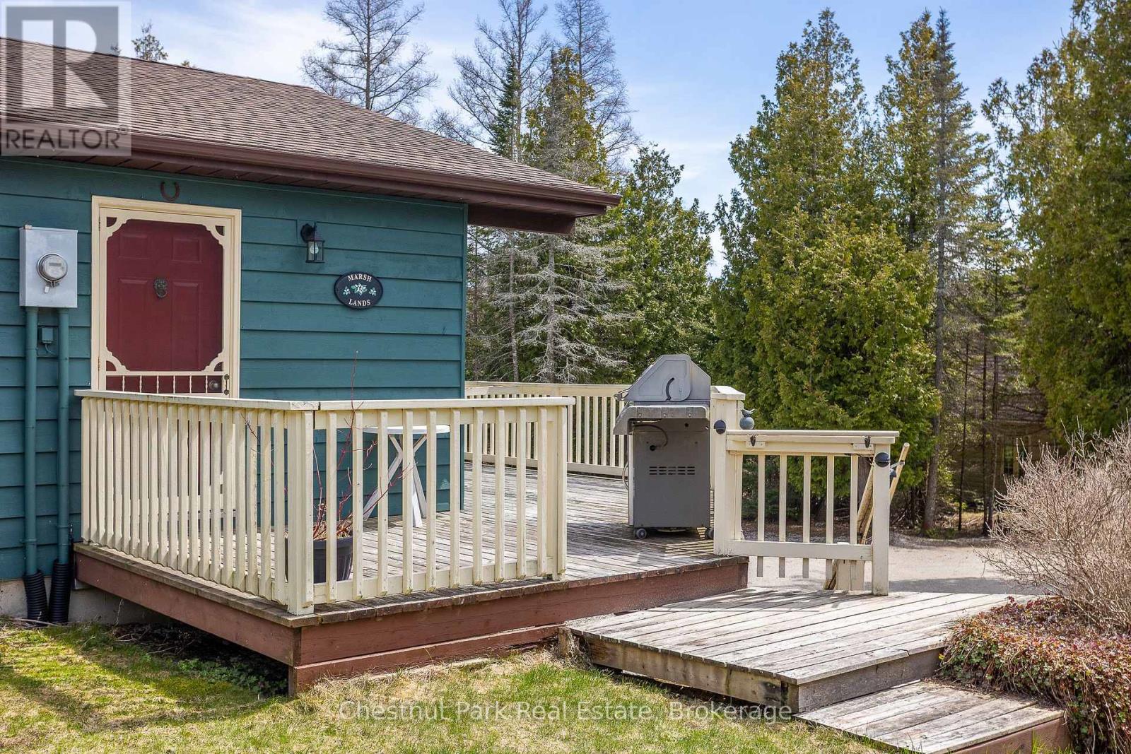 39 Hatt Street, Northern Bruce Peninsula, Ontario  N0H 2R0 - Photo 8 - X12033523
