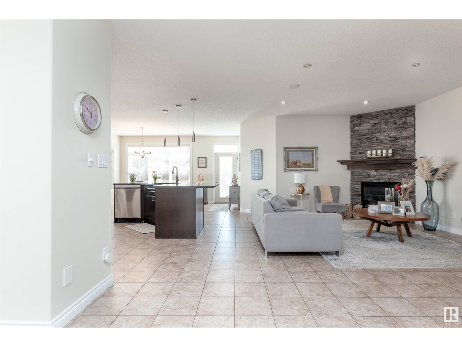 Property at 109 Nottingham PT image 4