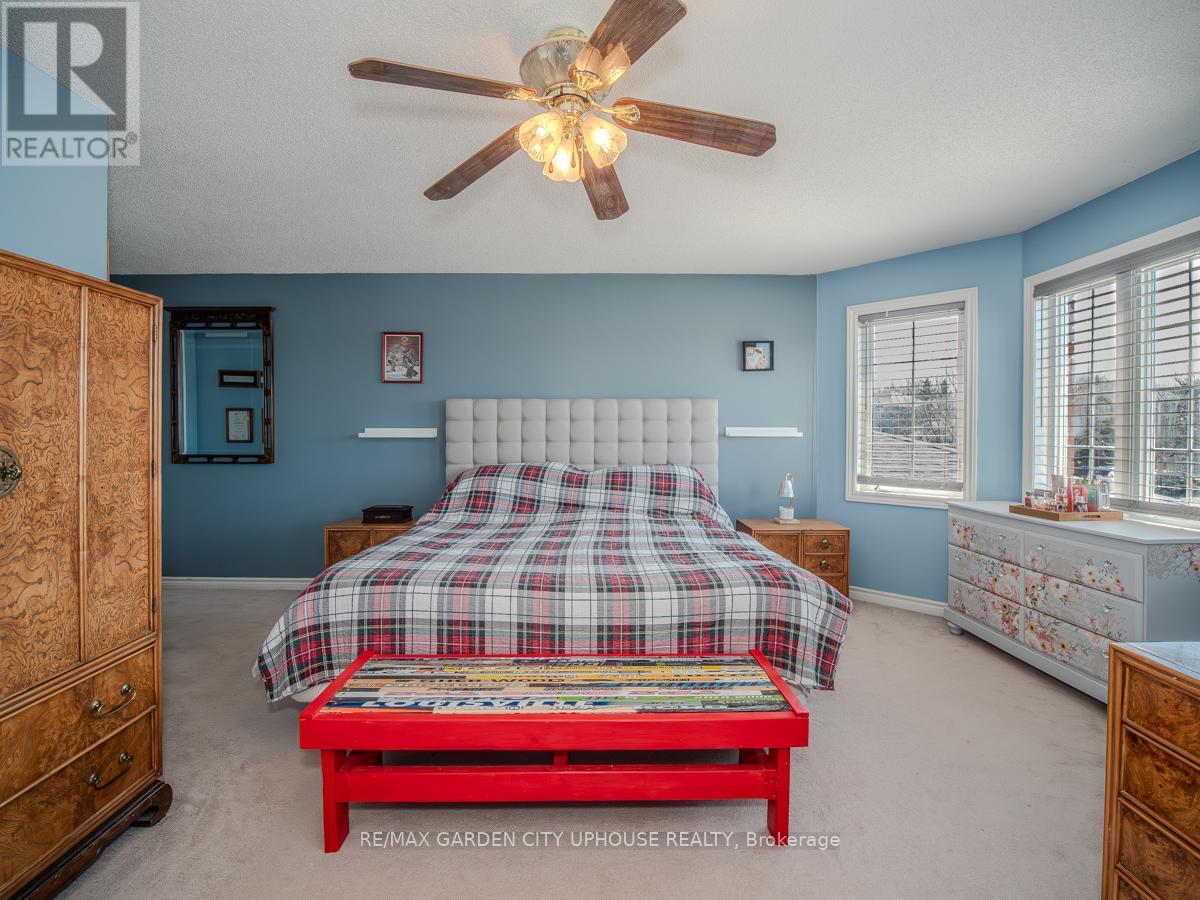 22 Grace Crescent, Barrie (Painswick South), Ontario  L4N 9S8 - Photo 13 - S12119126