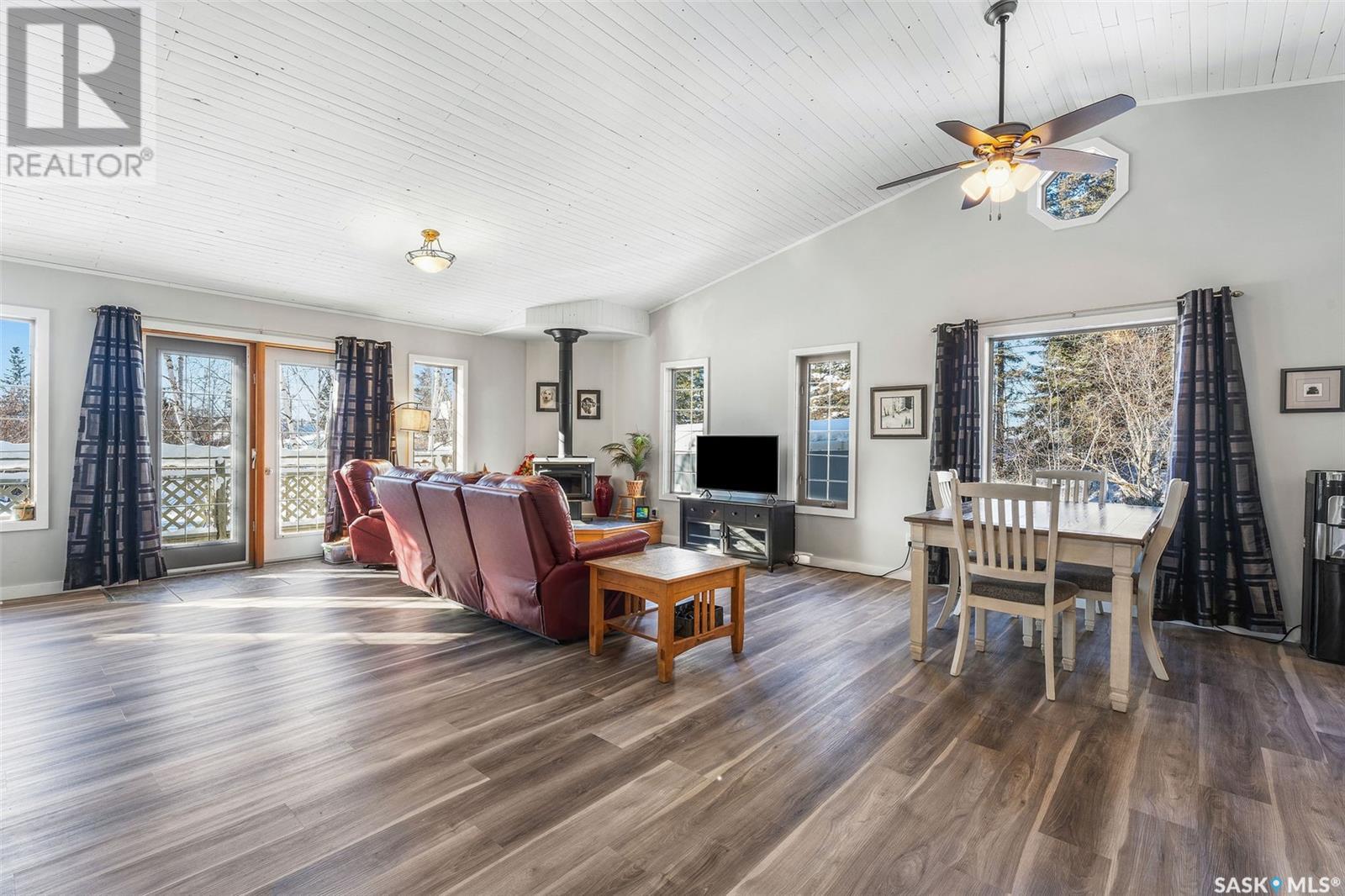 301 Jacobson Drive, Christopher Lake, Saskatchewan  S0J 0N0 - Photo 9 - SK995867