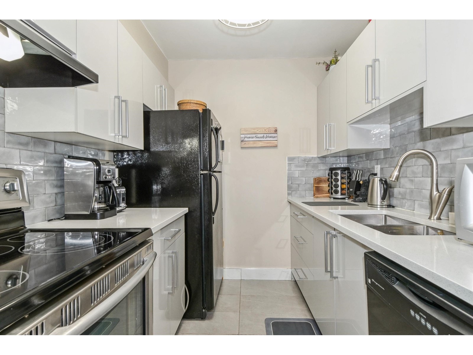 208 5700 200 Street, Langley, British Columbia  V3A 7S6 - Photo 10 - R2990360