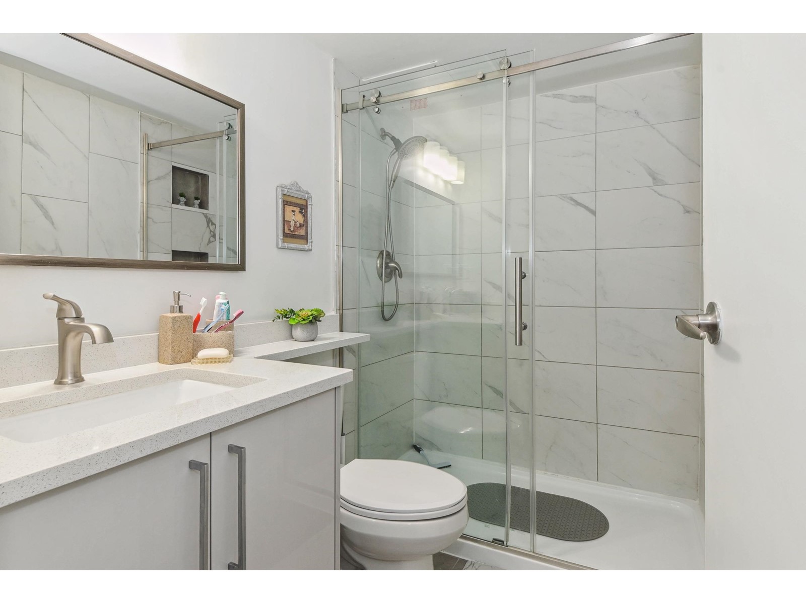 208 5700 200 Street, Langley, British Columbia  V3A 7S6 - Photo 13 - R2990360