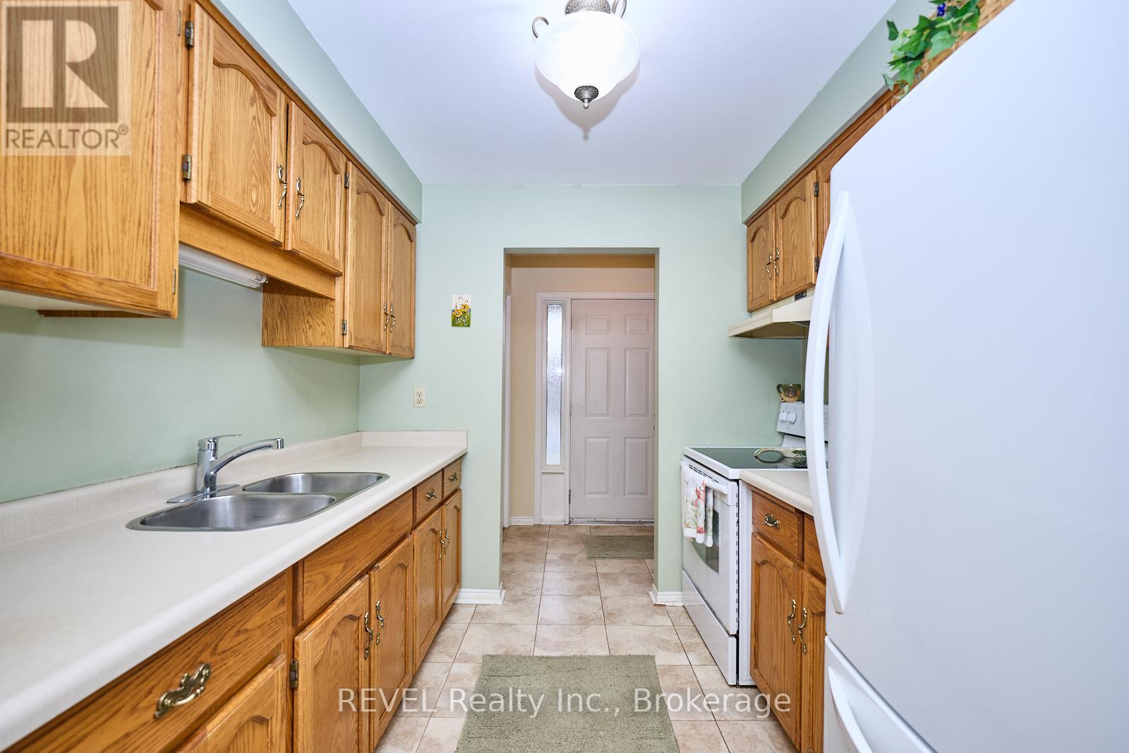 7395 Alex Avenue, Niagara Falls, Ontario  L2G 7V1 - Photo 11 - X12119099