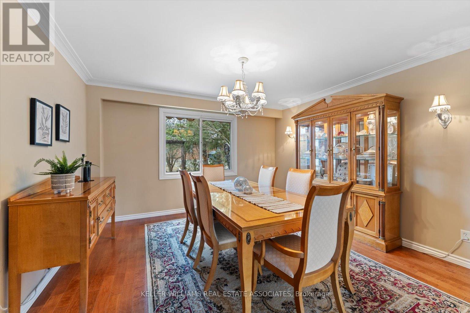 Property at 39 MAPLEWOOD ROAD image 4