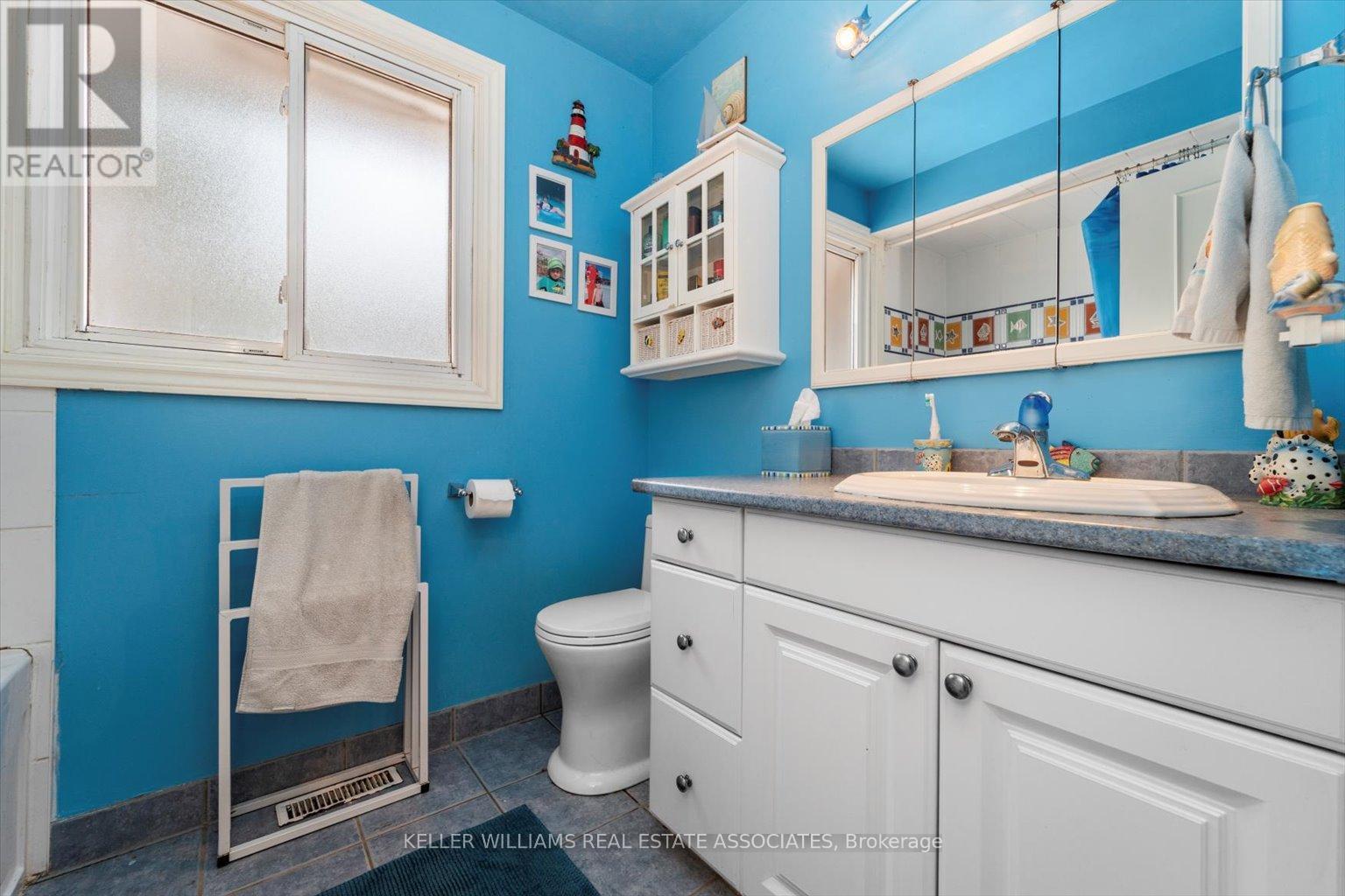 39 Maplewood Road, Mississauga, Ontario  L5G 2M7 - Photo 23 - W12074225