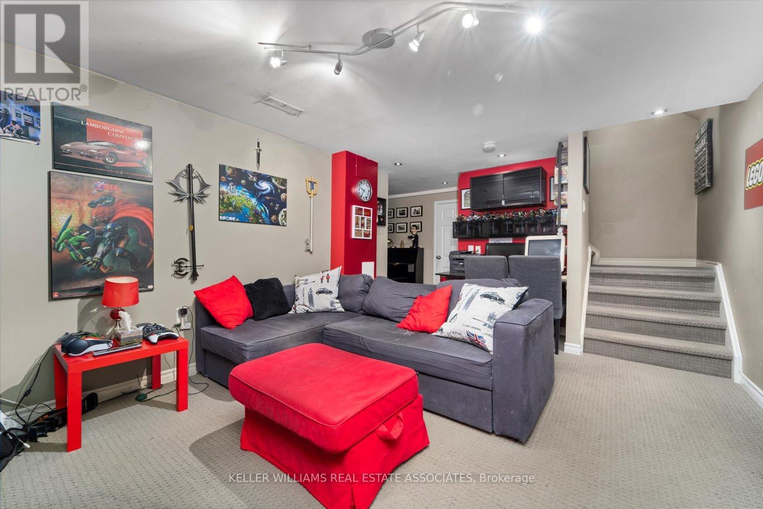 39 Maplewood Road, Mississauga, Ontario  L5G 2M7 - Photo 27 - W12074225