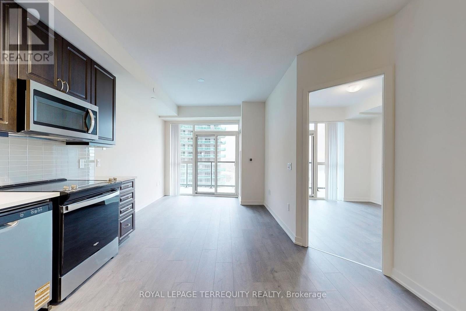 3301 - 38 Annie Craig Drive, Toronto, Ontario  M8V 0G9 - Photo 3 - W12117998
