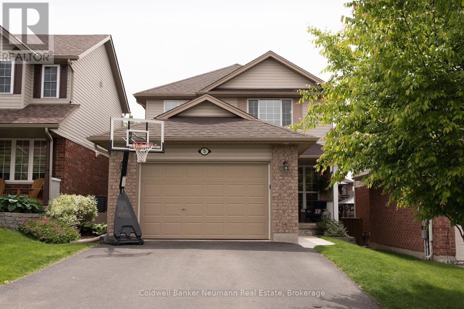 Property at 5 VALLEYHAVEN LANE image 1