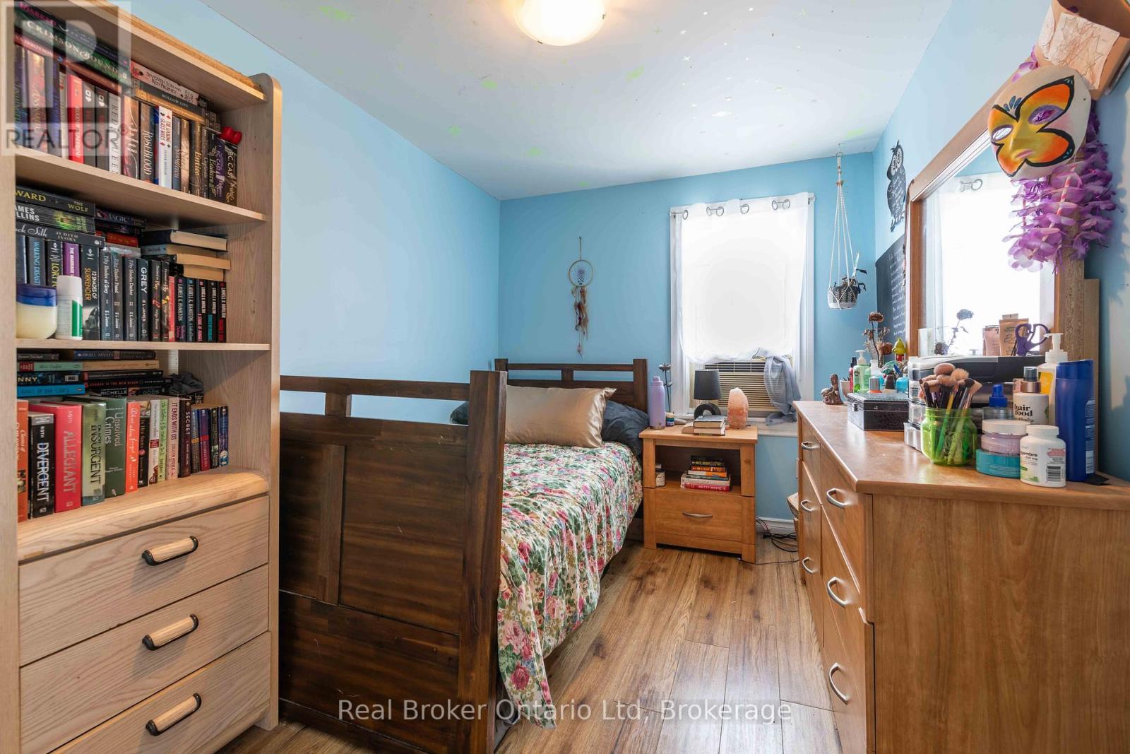 293 11th Street E, Owen Sound, Ontario  N4K 1T8 - Photo 13 - X12119098
