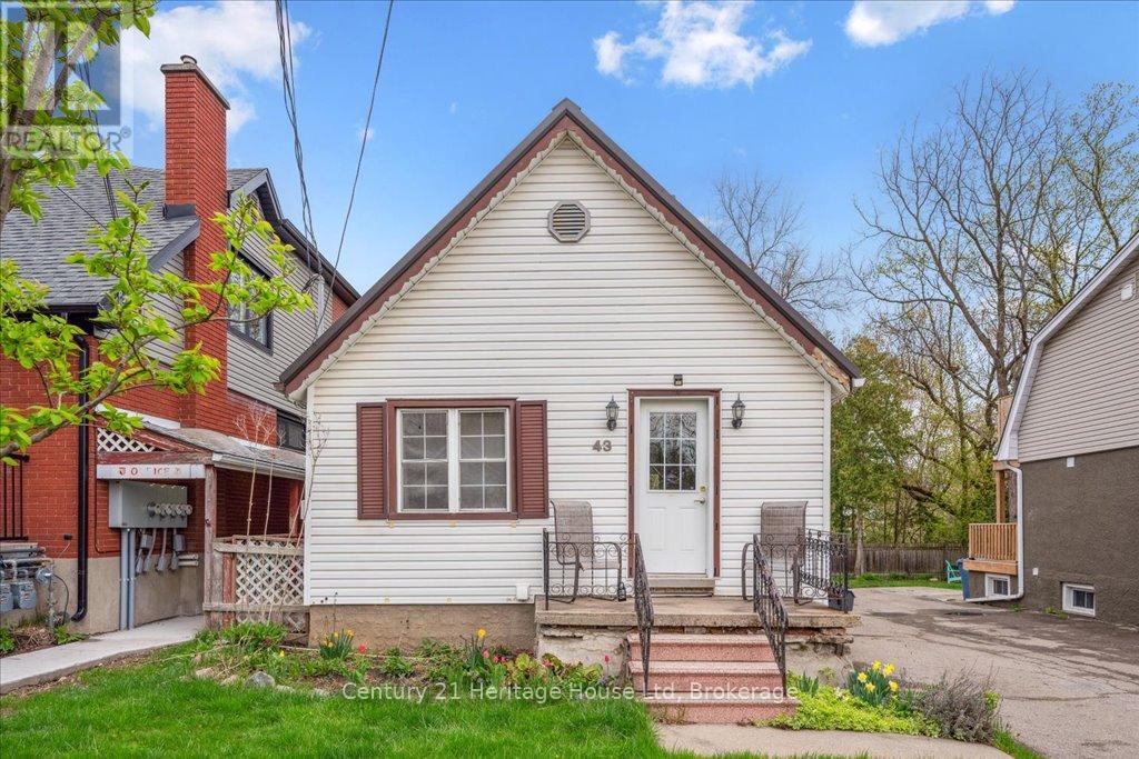 Property at 43 STEVENSON STREET N image 1
