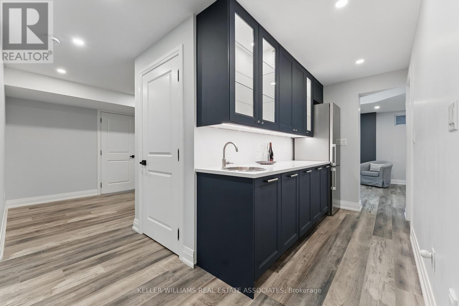1543 Point-O-Woods Road, Mississauga, Ontario  L5G 2X6 - Photo 39 - W12116967