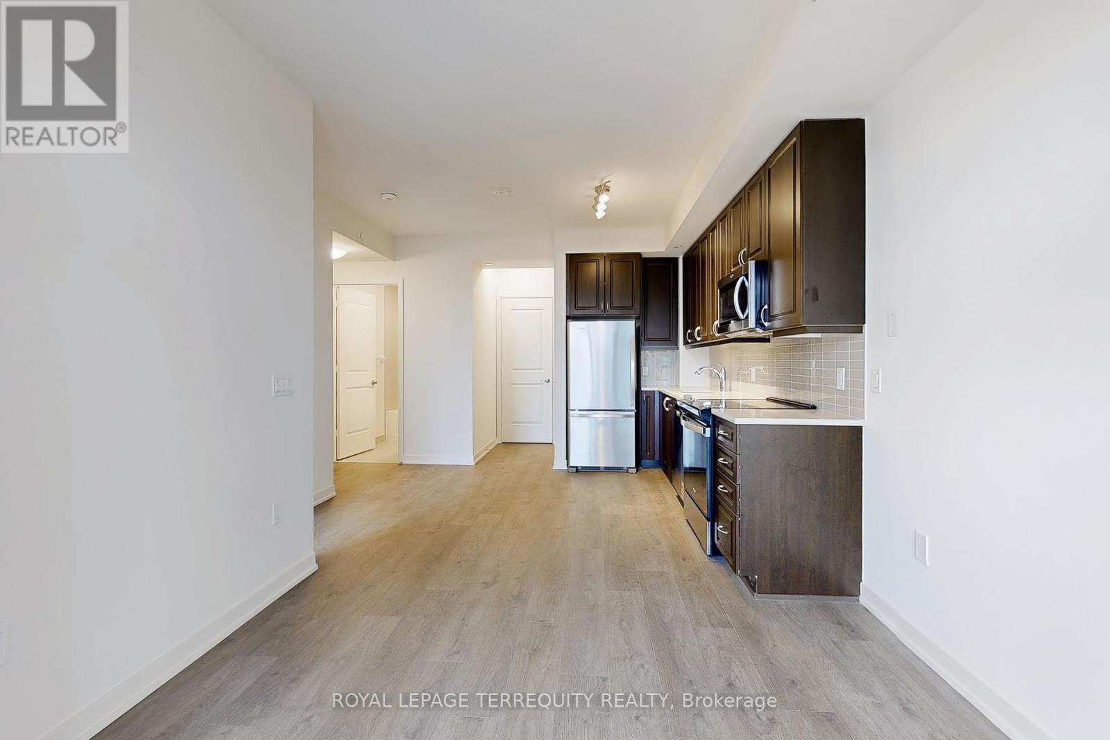 3301 - 38 Annie Craig Drive, Toronto, Ontario  M8V 0G9 - Photo 7 - W12117998