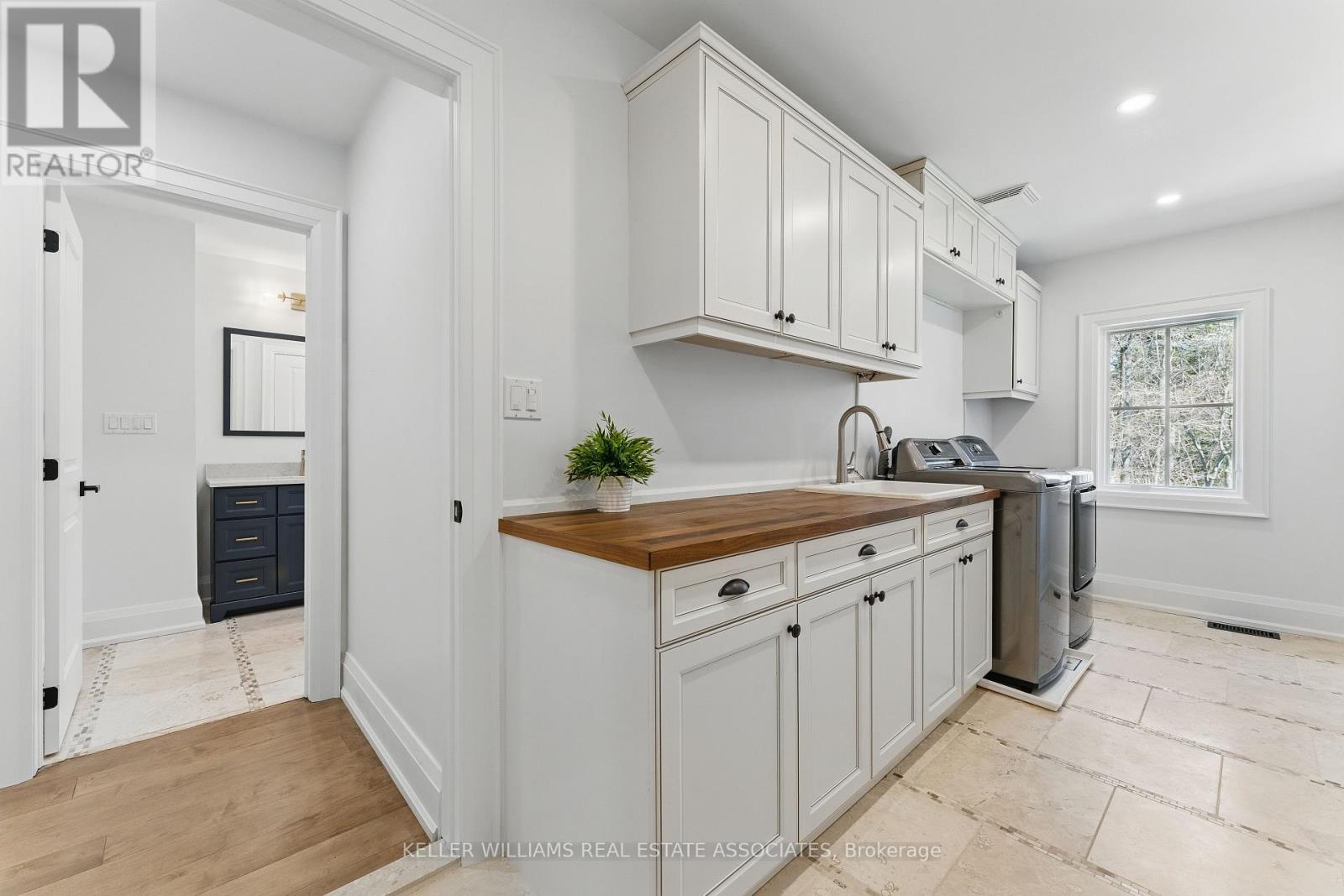 1543 Point-O-Woods Road, Mississauga, Ontario  L5G 2X6 - Photo 31 - W12116967