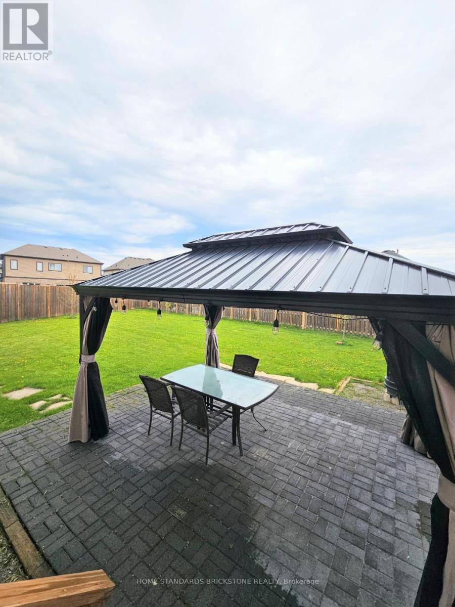7720 Shaw Street, Niagara Falls (Oldfield), Ontario  L2G 0H1 - Photo 11 - X12117873