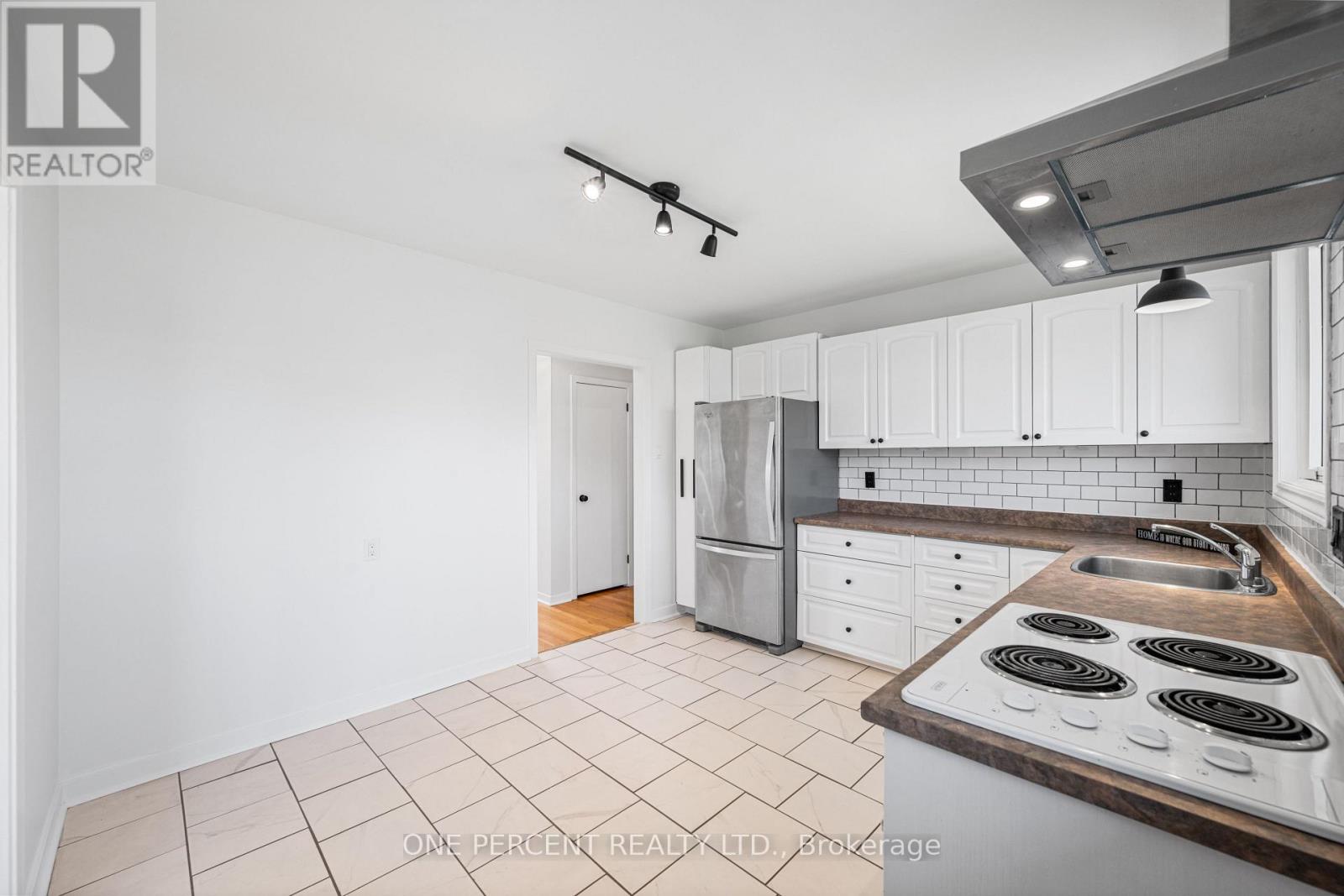 2617 Hobson Road, Ottawa, Ontario  K1V 8M6 - Photo 15 - X12119096