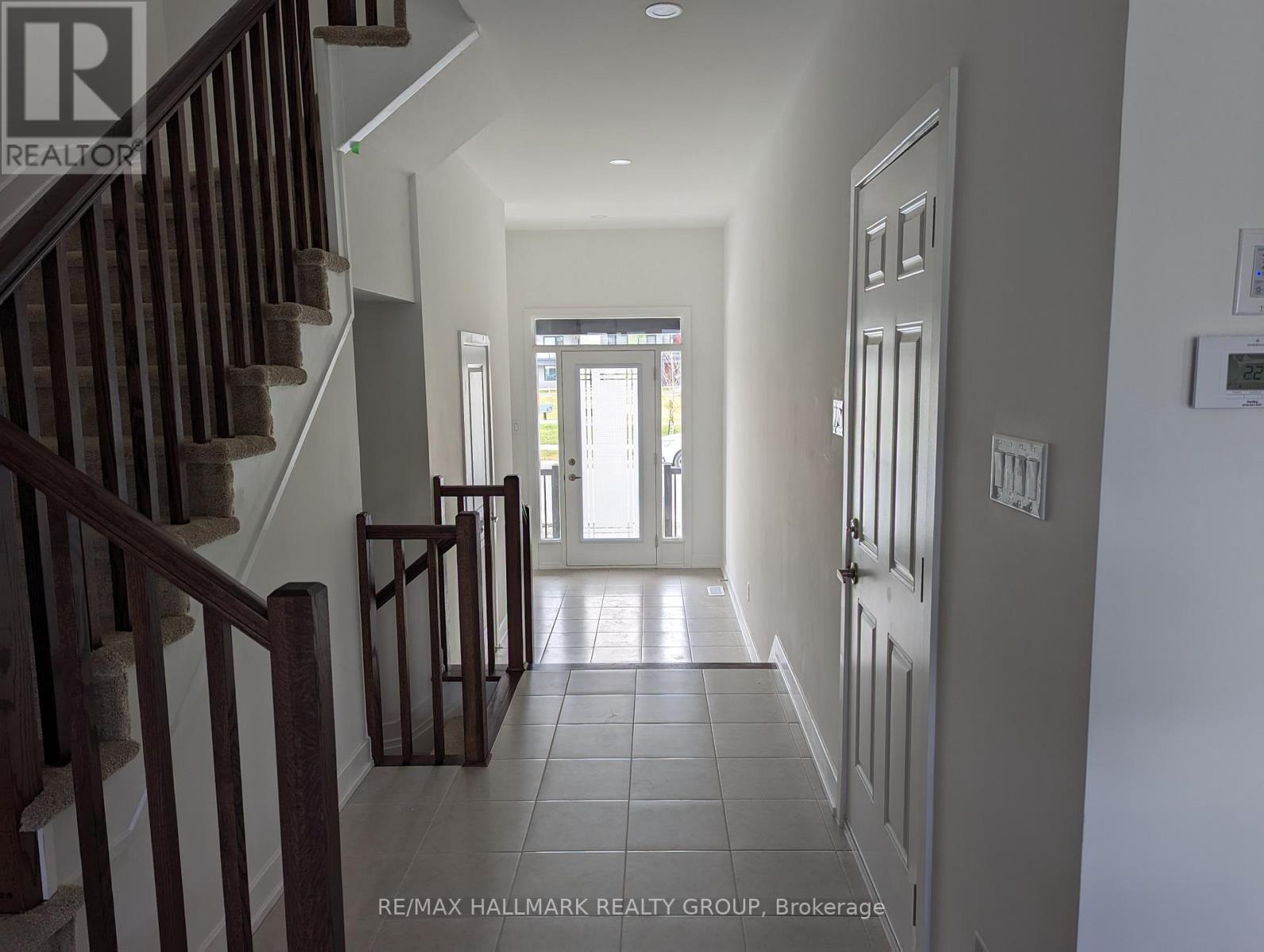 Property at 262 DARJEELING AVENUE image 3