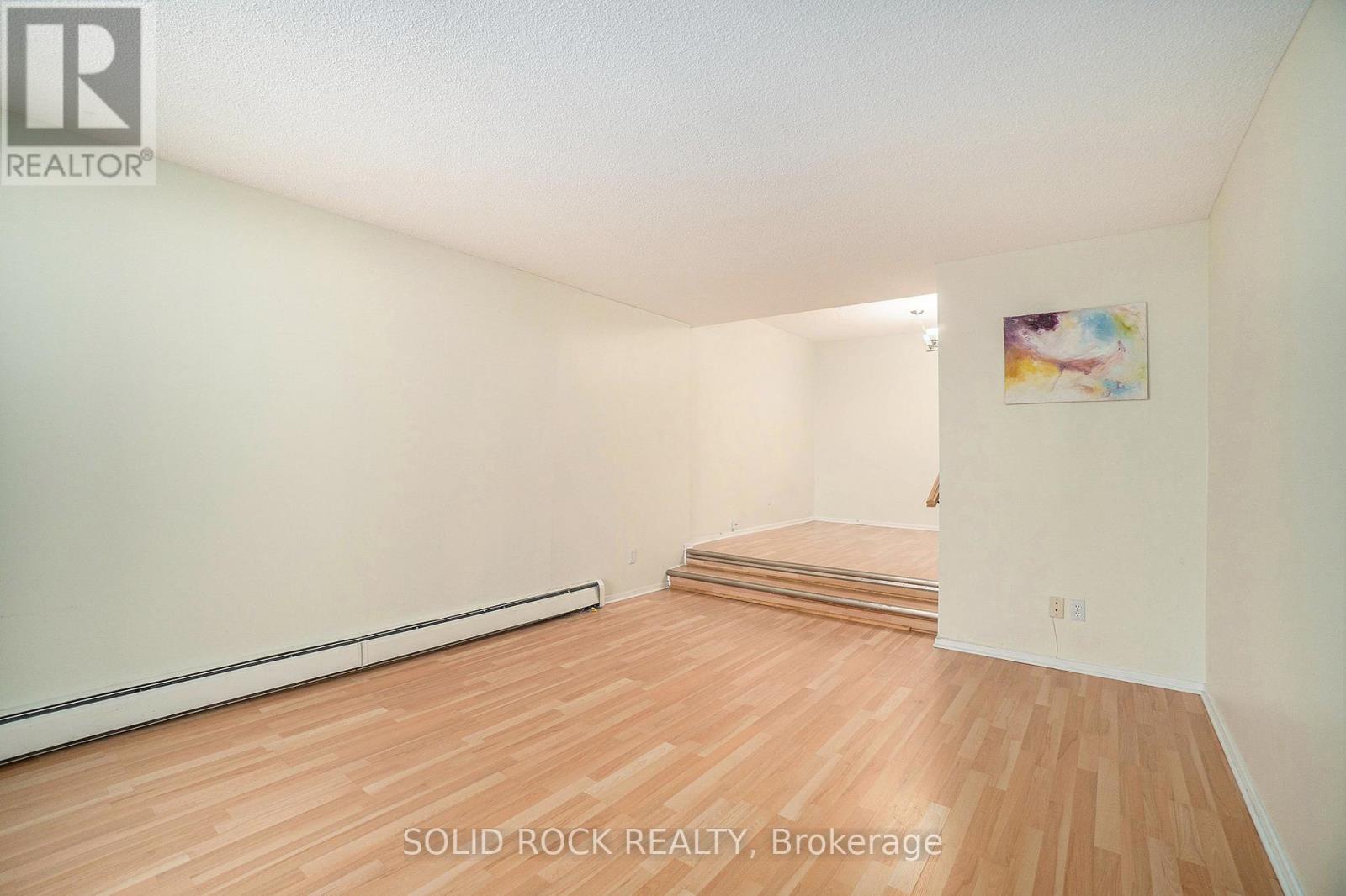 1201 - 415 Greenview Avenue, Ottawa, Ontario  K2B 8G5 - Photo 8 - X12119187