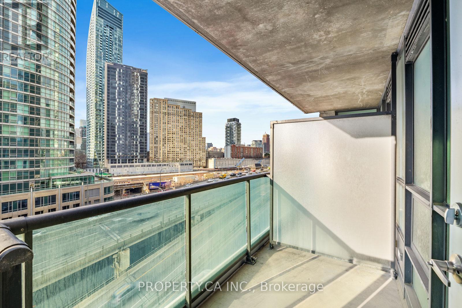 903 - 16 Yonge Street, Toronto, Ontario  M5E 1R4 - Photo 26 - C12094179