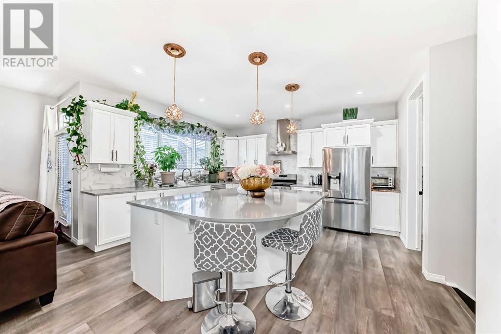 Property at 137 Cityside Way NE image 4