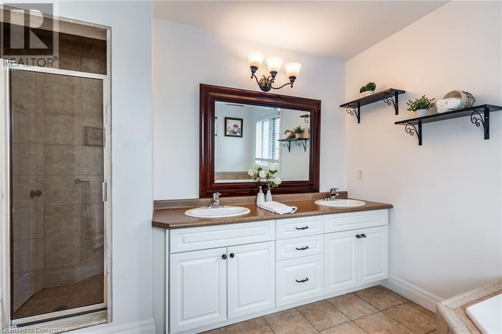 40 Commando Court, Waterdown, Ontario  L8B 0J6 - Photo 21 - 40722369