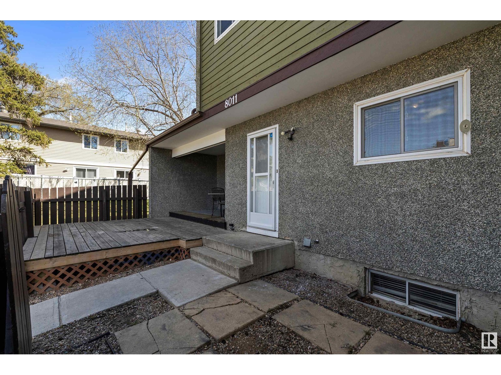 8011 27 Av Nw, Edmonton, Alberta  T6K 3C9 - Photo 1 - E4433966