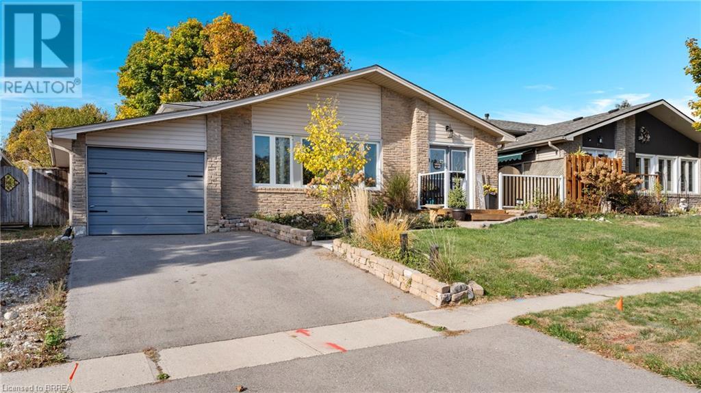 Property at 20 COLUMBINE Crescent image 1