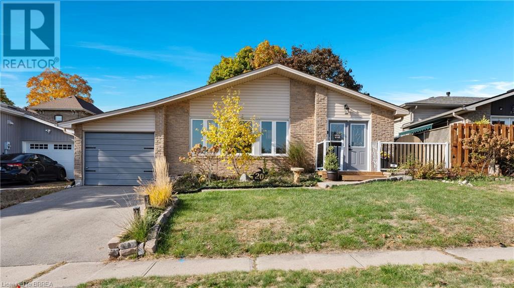 Property at 20 COLUMBINE Crescent image 2