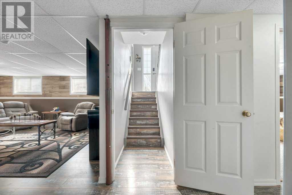 112 Strathford Glen, Strathmore, Alberta  T1P 1N8 - Photo 33 - A2216905
