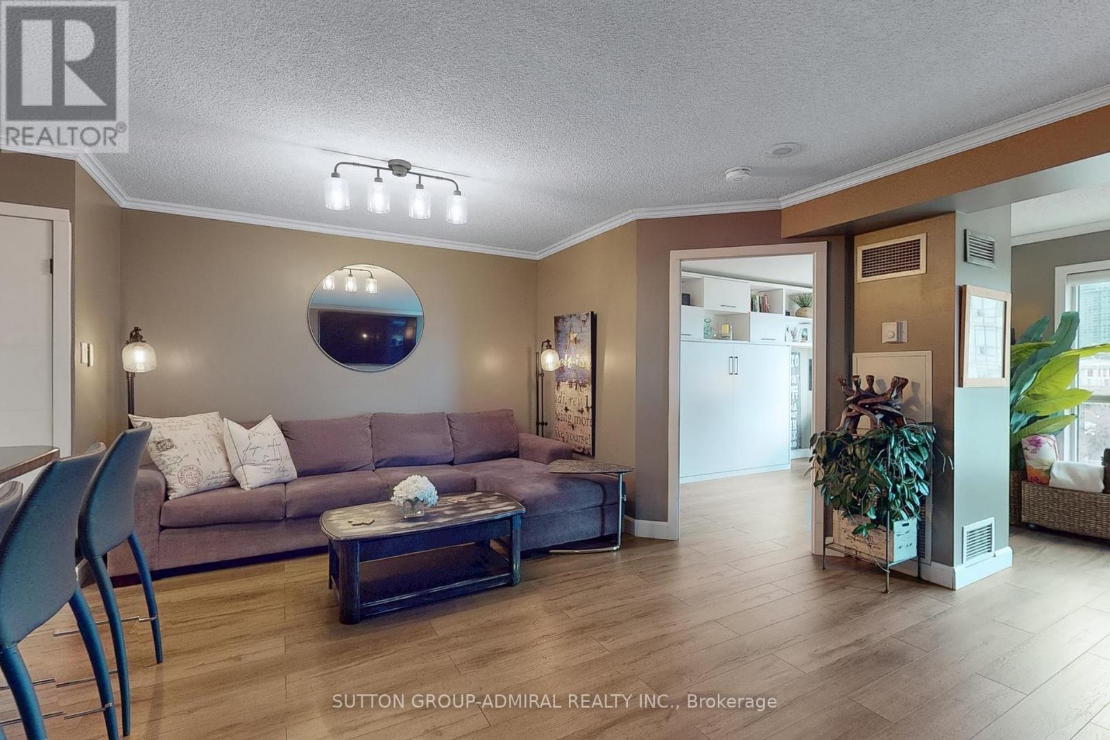 705 - 600 Queens Quay W, Toronto, Ontario  M5V 3M3 - Photo 2 - C12119140
