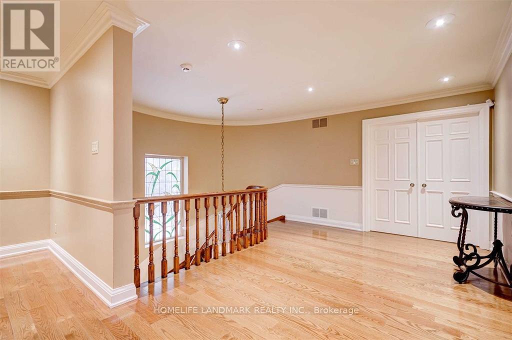 27 Junewood Crescent, Toronto (St. Andrew-Windfields), Ontario  M2L 2C3 - Photo 24 - C12119161