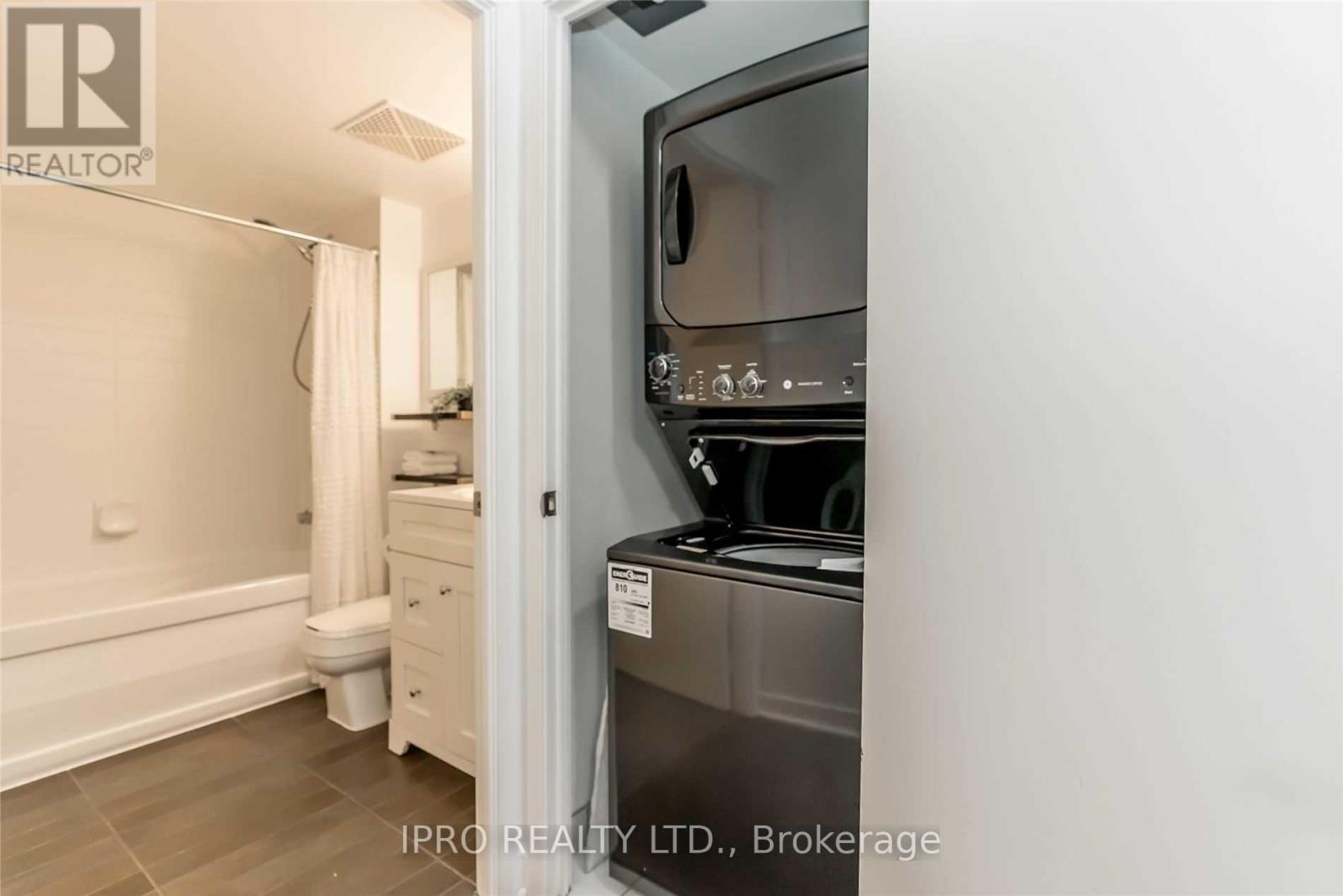 706 - 25 Telegram Mews, Toronto, Ontario  M5V 3Z1 - Photo 18 - C12119232