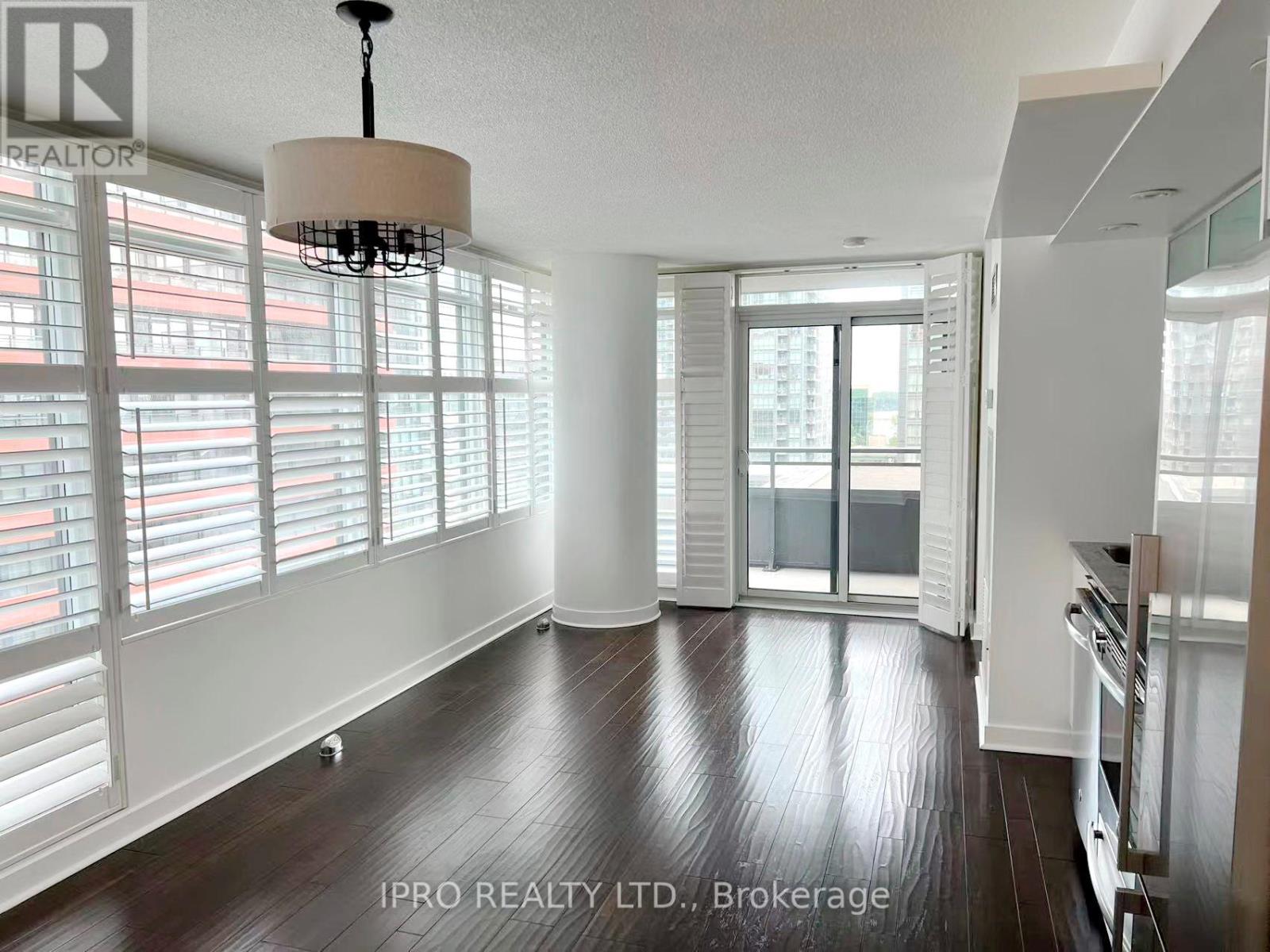 706 - 25 Telegram Mews, Toronto, Ontario  M5V 3Z1 - Photo 8 - C12119232