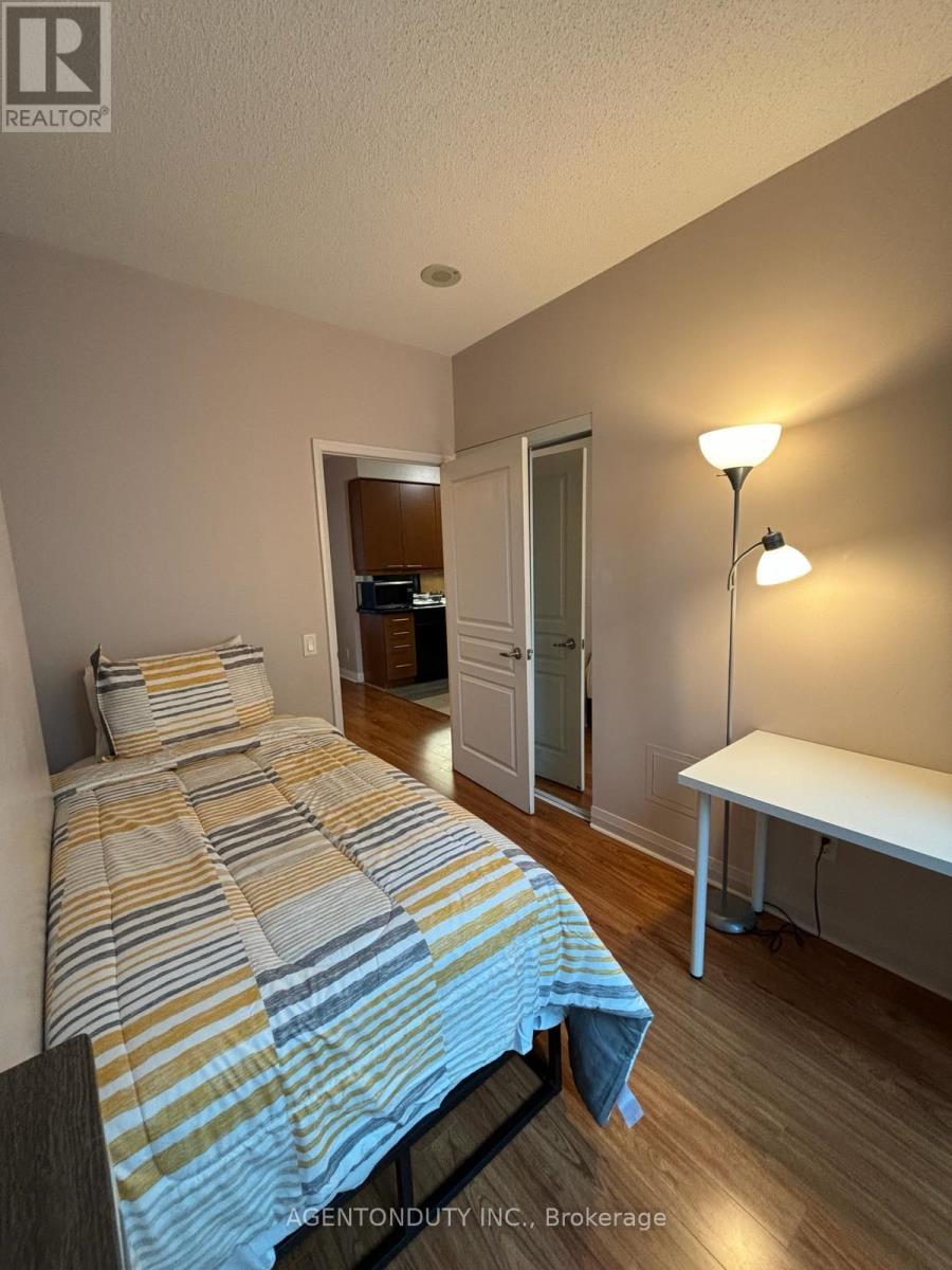 801 - 1121 Bay Street, Toronto, Ontario  M5S 3L9 - Photo 17 - C12119241
