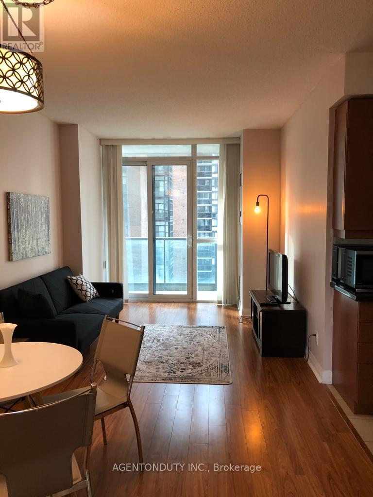 801 - 1121 Bay Street, Toronto, Ontario  M5S 3L9 - Photo 4 - C12119241