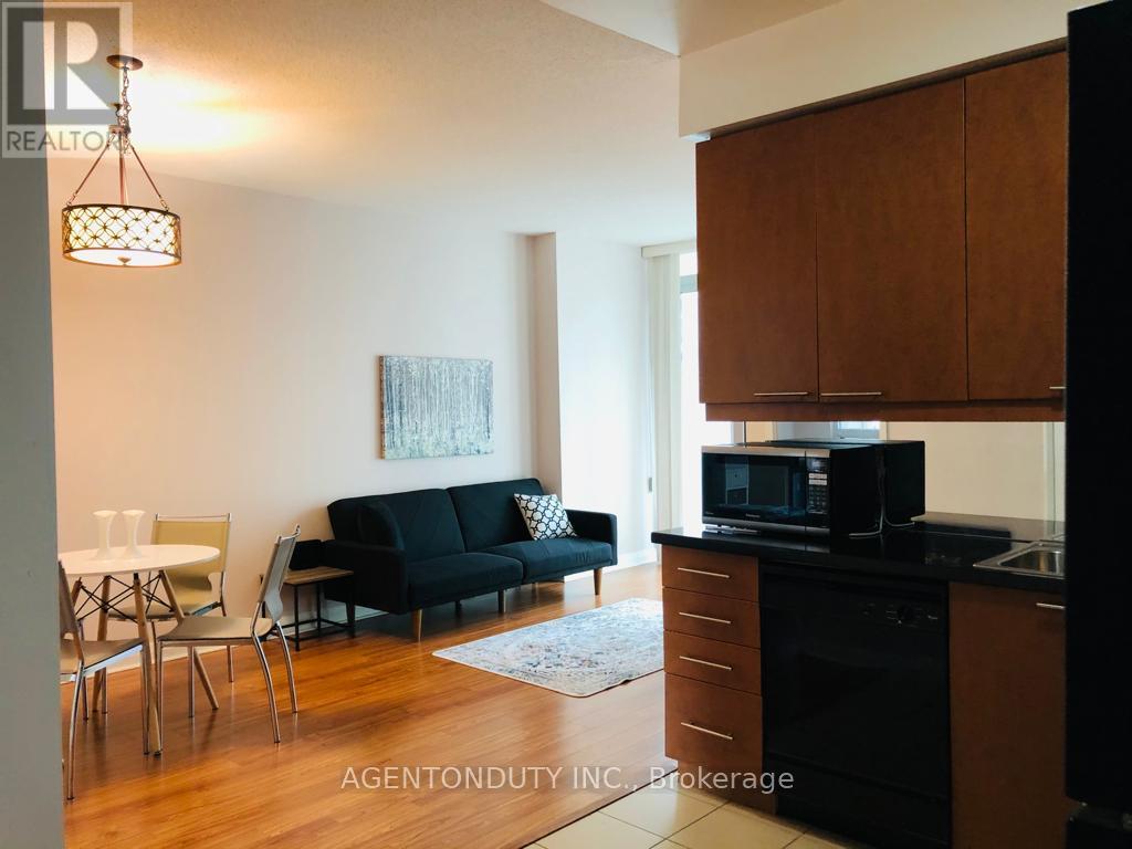 801 - 1121 Bay Street, Toronto, Ontario  M5S 3L9 - Photo 9 - C12119241