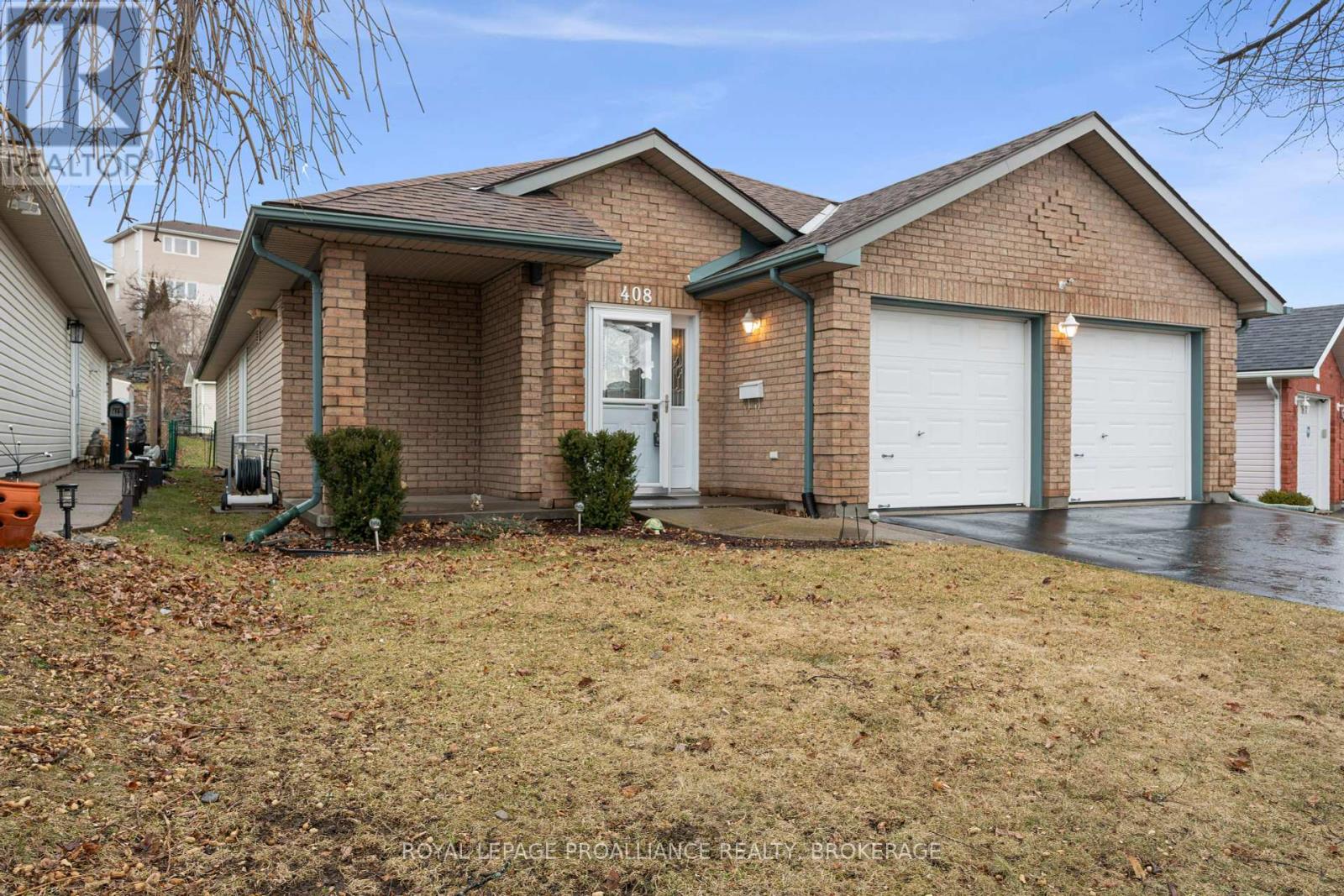 Property at 408 DOLSHIRE STREET image 2