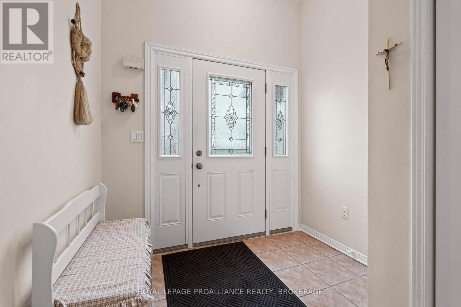 Property at 408 DOLSHIRE STREET image 4