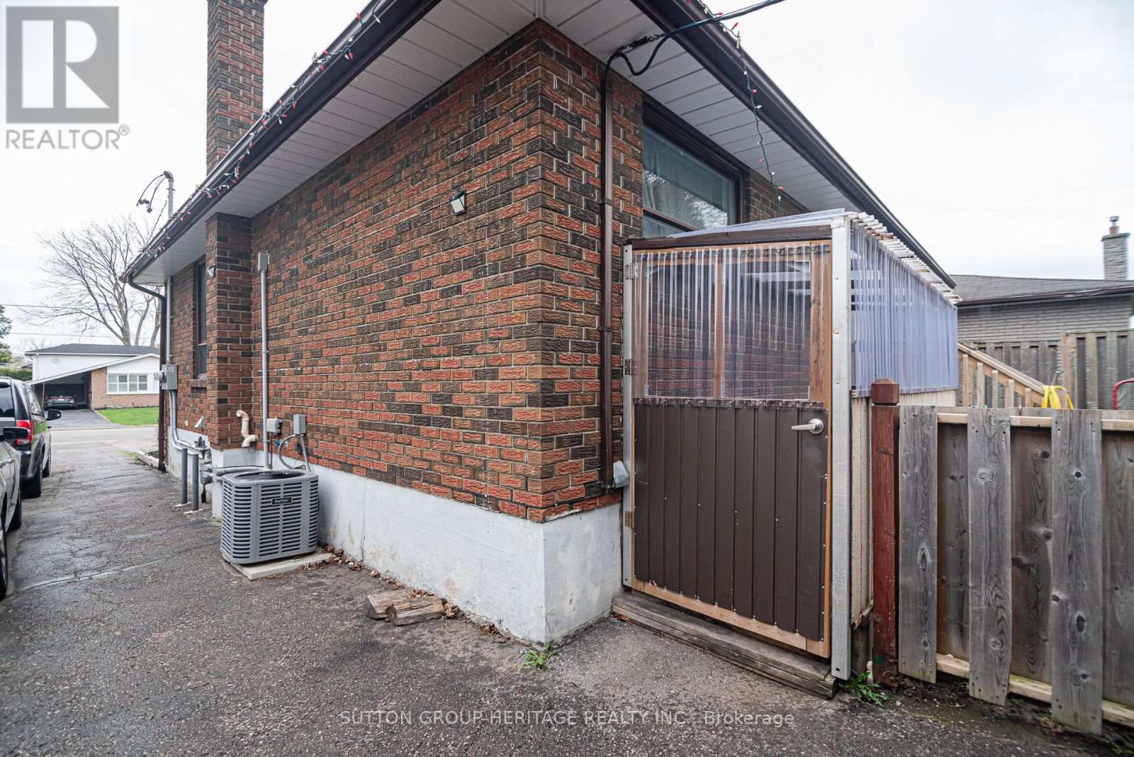 Bsmt - 1002 Denise Drive, Oshawa (Donevan), Ontario  L1H 2Y2 - Photo 5 - E12119091
