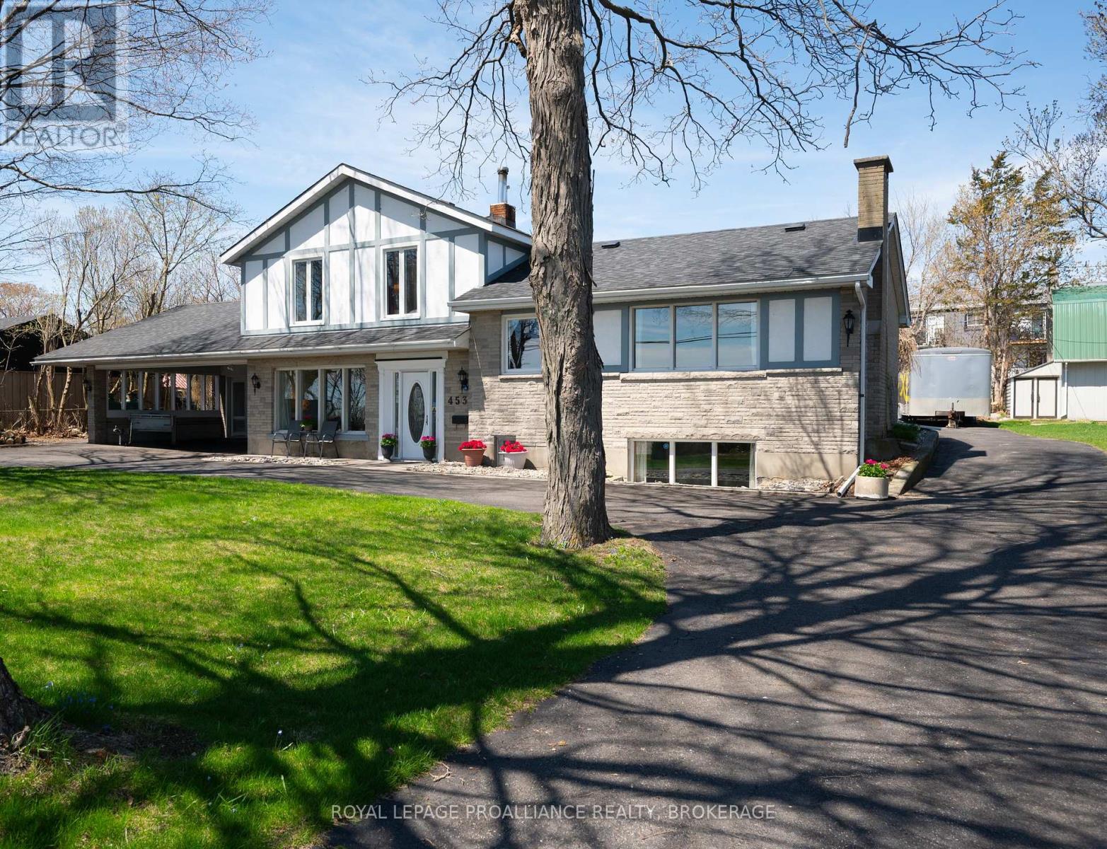 Property at 4535 BATH ROAD image 2