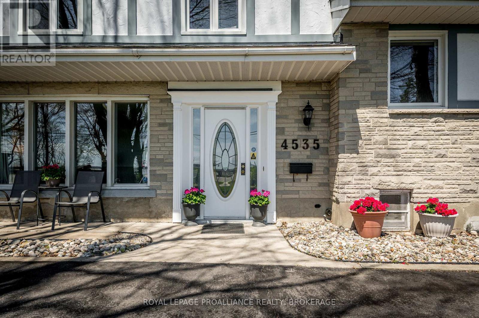 Property at 4535 BATH ROAD image 3