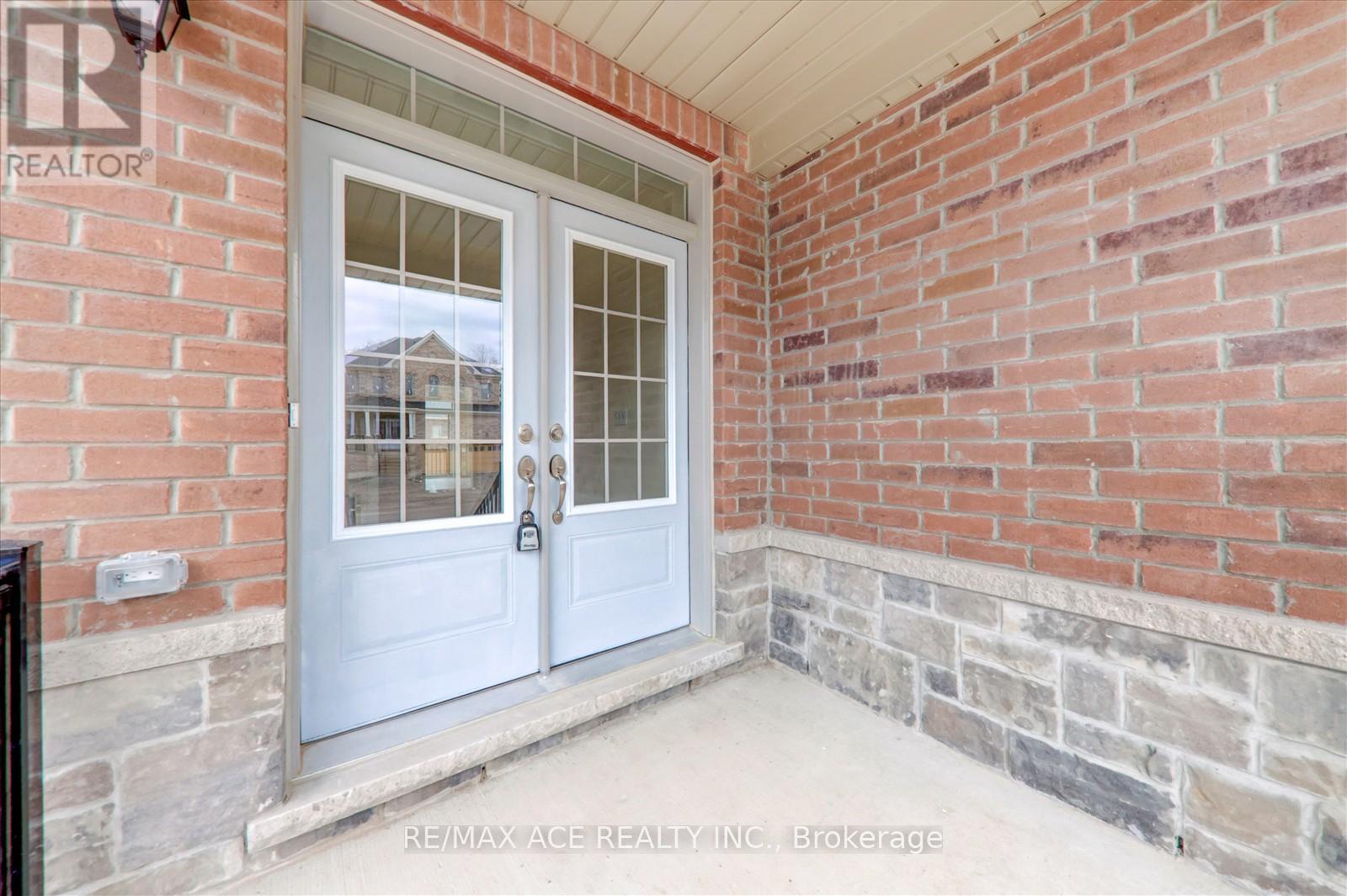 Property at 41 NORTH GARDEN BOULEVARD image 4