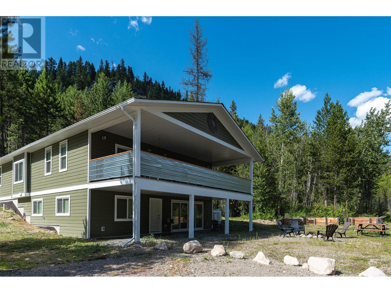 4820 Highway 33, Beaverdell, British Columbia  V0H 1A0 - Photo 2 - 10346036