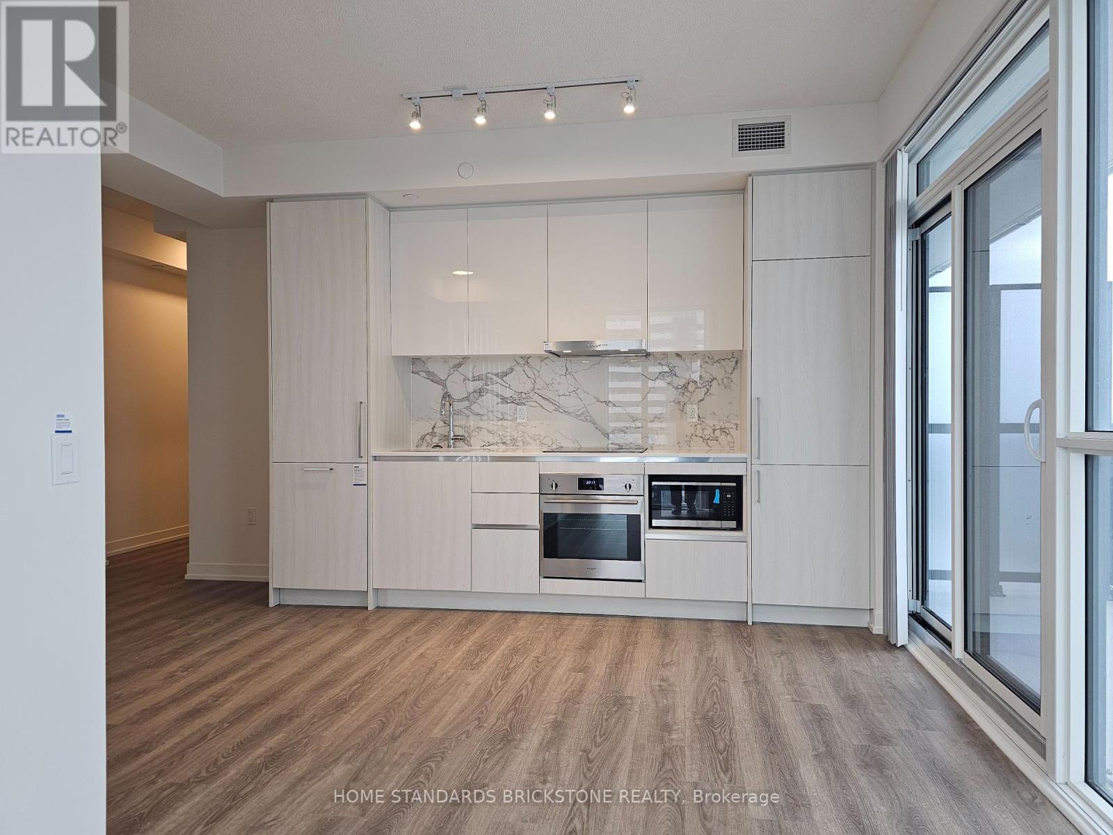 4215 - 195 Commerce Street, Vaughan, Ontario  L4K 0P9 - Photo 9 - N12119119