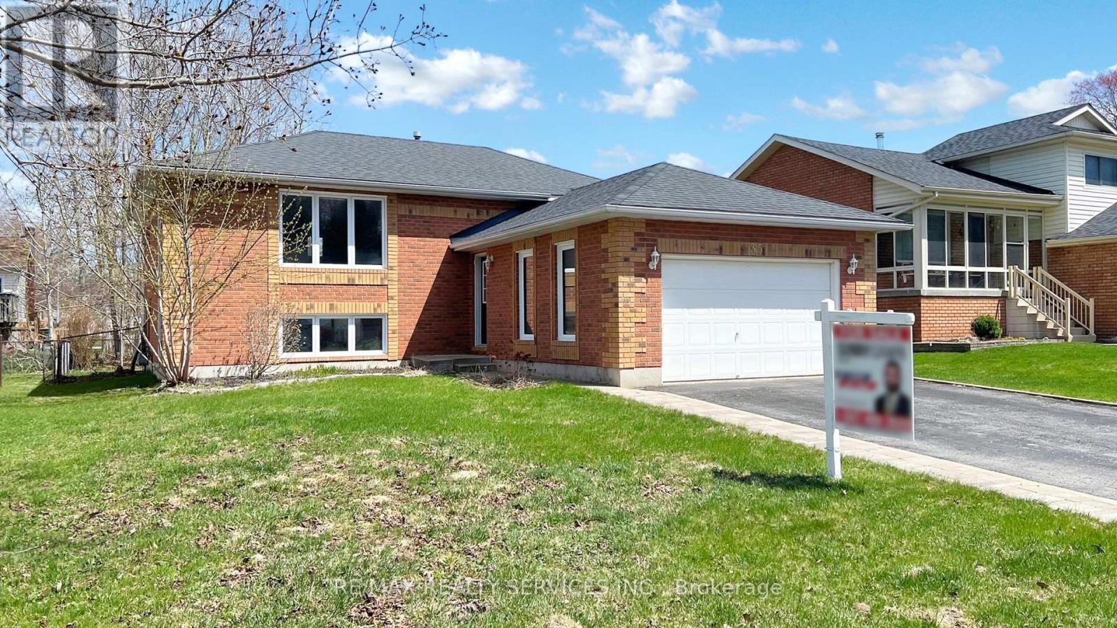35 Innisbrook Drive, Wasaga Beach, Ontario  L9Z 1G2 - Photo 2 - S12119059