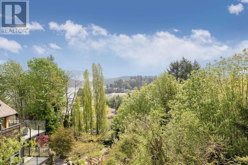 Property at 483 SARGENT ROAD image 4