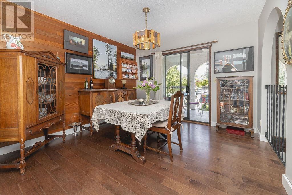 483 Sargent Road, Gibsons, British Columbia  V0N 1V9 - Photo 8 - R2997325