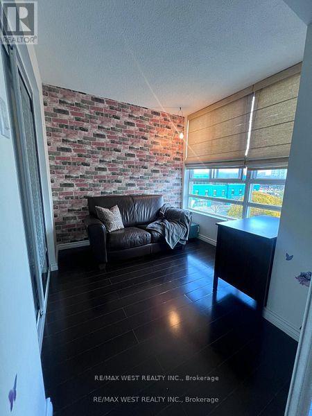407 - 50 Kingsbridge Garden Circle, Mississauga, Ontario  L5R 1Y2 - Photo 17 - W12119055